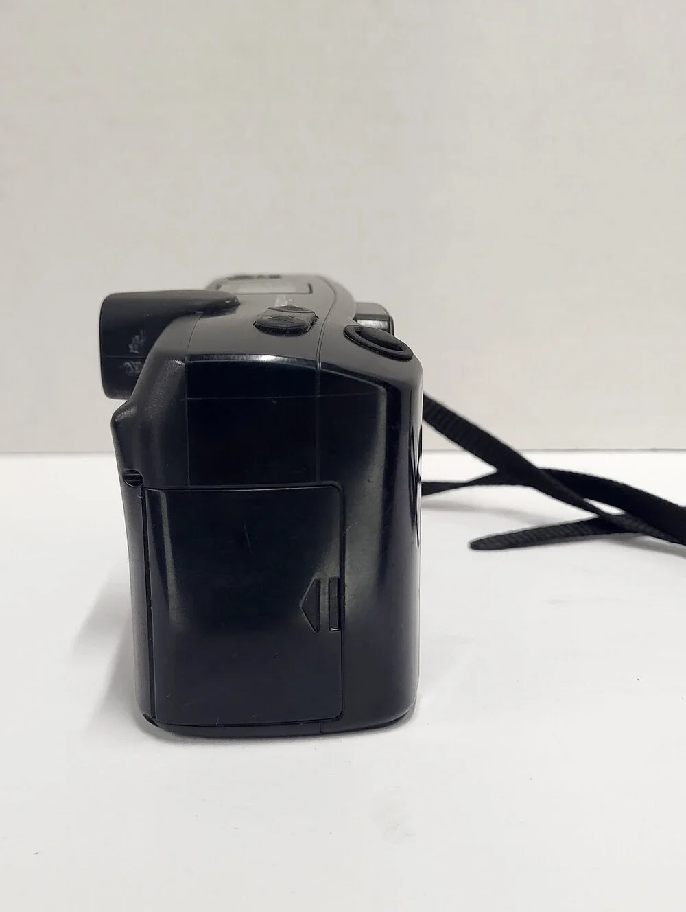 Olympus Infinity Zoom 200 35mm Film Camera With Flash Battery Tested  Works